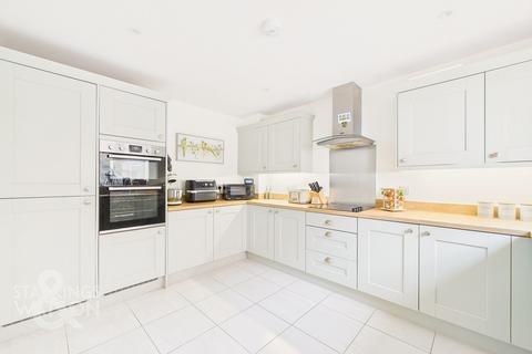 Hare View, Great Ellingham, Attleborough 3 bed detached house for sale