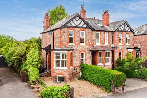 Vicarage Lane, Bowdon 4 bed end of terrace house for sale