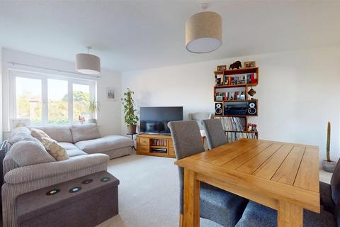 County Street, Totterdown, Bristol 2 bed flat for sale