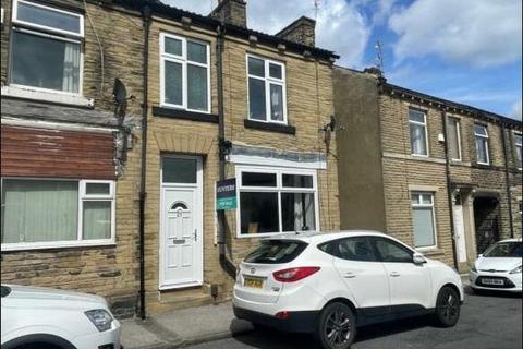 21, Albion Road Bradford, BD10 9PY 2 bed end of terrace house for sale