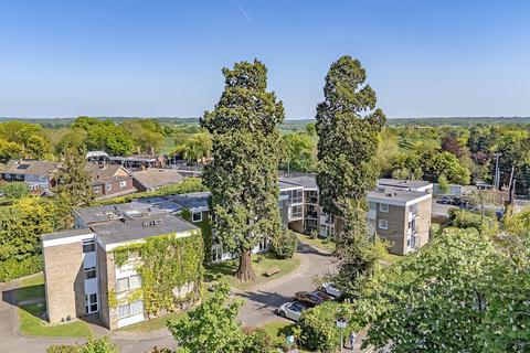 Ashleigh Court, Station Lane... 2 bed flat for sale