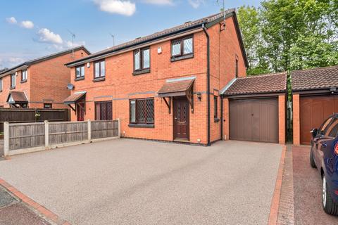 Crawford Close, Nottingham NG8 3 bed semi