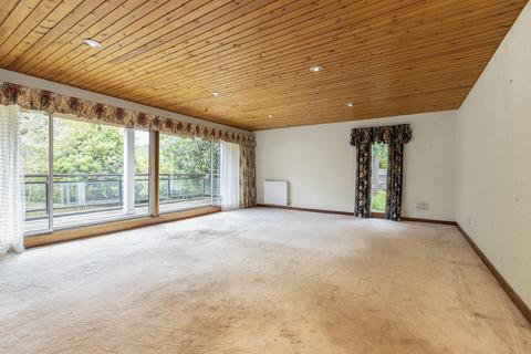 2 Buckstone Drive, Edinburgh, EH10 6PD 5 bed detached house for sale