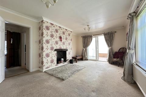 Glen Close, Scalby, Scarborough 3 bed link detached house for sale
