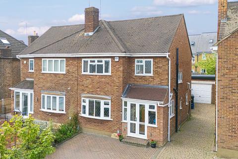 Palmerston Road, Buckhurst Hill, IG9 3 bed semi