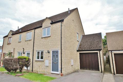 Barrington Close, Witney, OX28 2 bed end of terrace house for sale