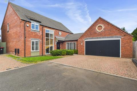 Paget Rise, Atherstone CV9 5 bed detached house for sale
