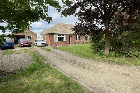 South Drove, Quadring PE11 4QX 3 bed detached bungalow for sale