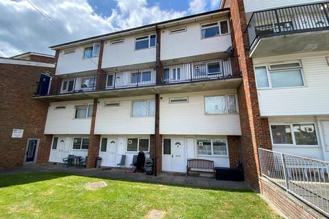 Lumsden Road, Southsea 3 bed ground floor maisonette for sale