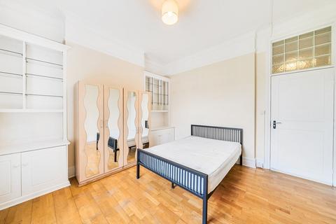 Elgin Avenue, London, W9 3 bed flat for sale