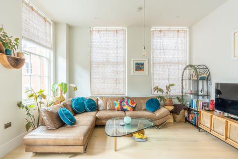 8 Portland Square, Bristol BS2 2 bed flat for sale