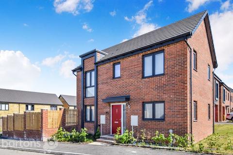 Cormorant Drive, WAVERLEY 3 bed detached house for sale