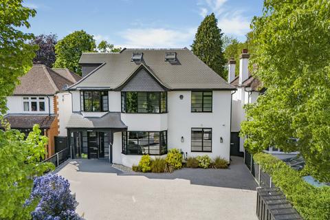 Watford Road, Hertfordshire AL1 5 bed detached house for sale