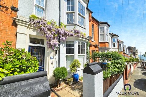 Albert Road, Kent CT11 3 bed terraced house for sale