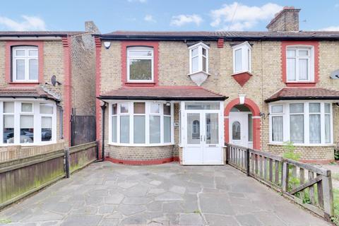 Brights Avenue, Rainham RM13 3 bed end of terrace house for sale