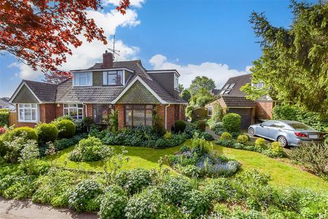 Maxwell Drive, Maidstone, Kent 4 bed chalet for sale