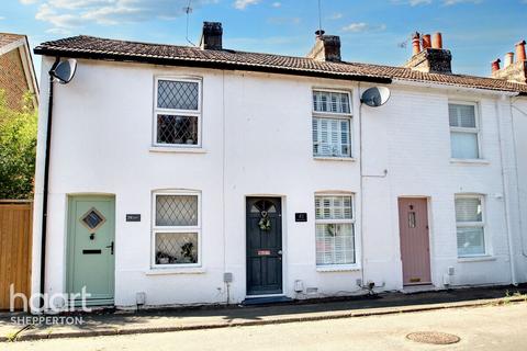 Watersplash Road, Shepperton 2 bed terraced house for sale