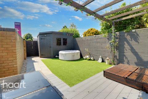 King Edward Road, Chatteris 3 bed detached house for sale