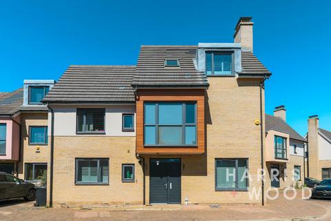 Endeavour Way, Colchester, Essex, CO4 4 bed link detached house for sale
