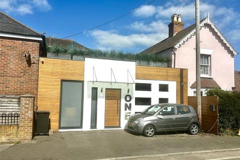Westfield Road, Lymington, Hampshire... 2 bed house for sale