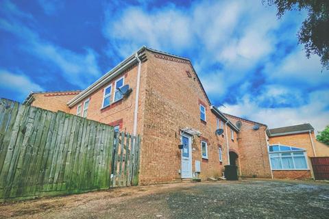 Elvington, King's Lynn, Norfolk, PE30 1 bed semi