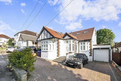 Ashurst Road, Cockfosters, EN4 5 bed detached bungalow for sale