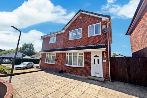 Selbourne Close, Westhoughton, BL5 5 bed detached house for sale