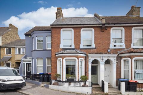 Belmont Road, Ramsgate, CT11 3 bed semi