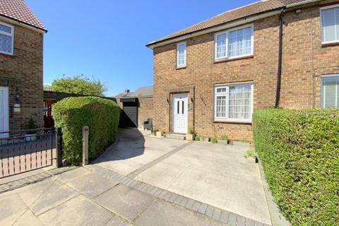 Marton Grove, Grimsby 2 bed semi