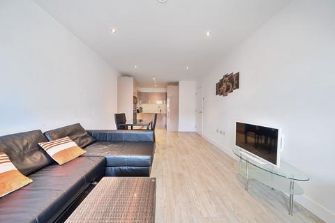 Trinity Way, Acton, London, W3 1 bed flat for sale