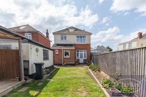 Great Family Home, Marks Road... 3 bed detached house for sale