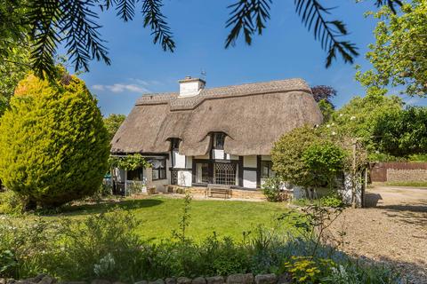 Southam Lane, Cheltenham GL52 4 bed cottage for sale