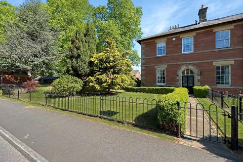 Carlisle CA1 3 bed end of terrace house for sale