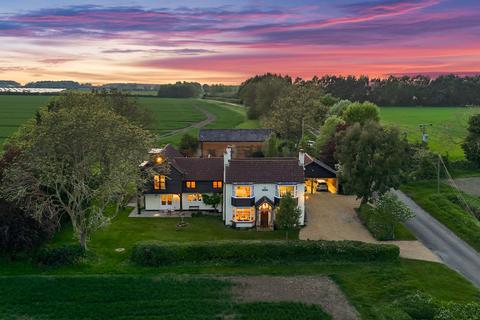 Huntingdon PE28 5 bed detached house for sale