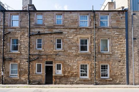 8 Flat 2 Horne Terrace, Edinburgh, EH11 1 bed apartment for sale