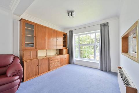 Lower Road, Harrow, HA2 3 bed flat for sale