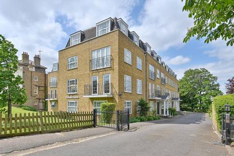 Lower Road, Harrow, HA2 3 bed flat for sale