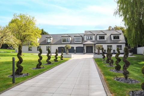 Greensted Road, Ongar, Essex, CM5 4 bed detached house for sale
