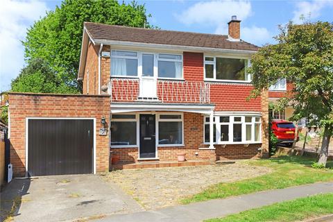 Copse Avenue, Farnham, Surrey, GU9 3 bed detached house for sale