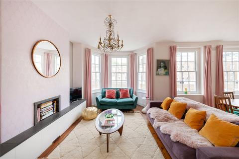 Sherwood Court, Seymour Place... 2 bed apartment for sale