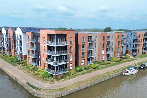 Hobbs Way, Gloucester 1 bed apartment for sale