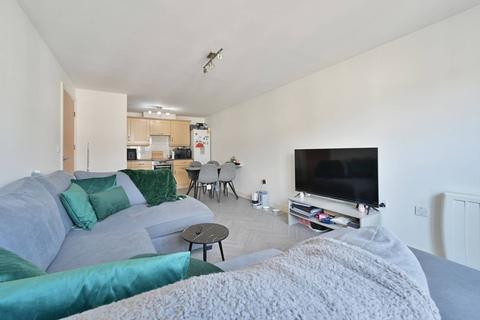Ovaltine Court, Ovaltine Drive, Hemel... 2 bed flat for sale