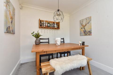 Pampisford Road, Purley, Surrey 2 bed ground floor flat for sale