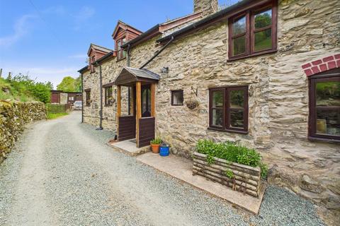 Tynllwyn, Llanrhaeadr Ym Mochnant... 5 bed detached house for sale
