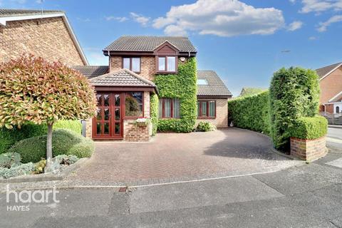 Cosgrove Close, Hayes 3 bed detached house for sale