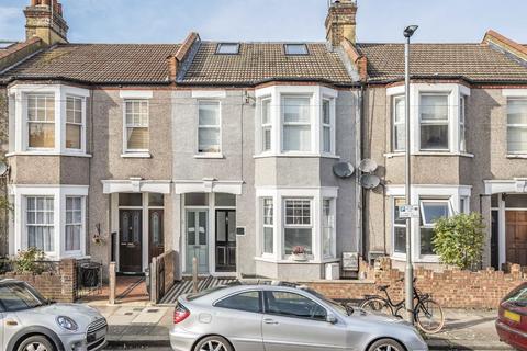 Waldron Road, London SW18 2 bed maisonette for sale