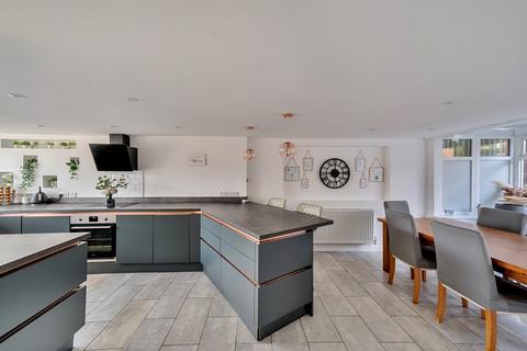 Welsford Close, Wells, BA5 4 bed townhouse for sale