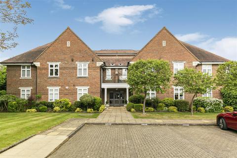 Gills Hill, Radlett 2 bed apartment for sale