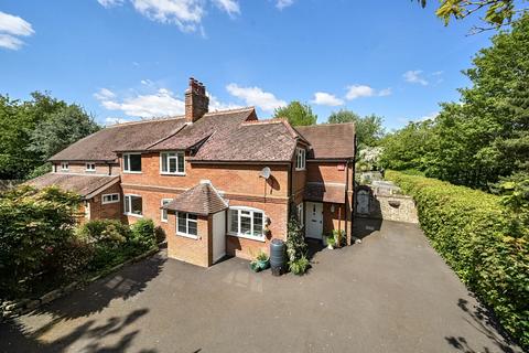 Coach Road, Shopwhyke, PO20 4 bed semi