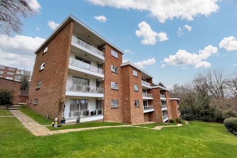 Broadstone 2 bed flat for sale